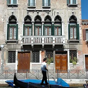 3* Gæstehus Palazzo Odoni