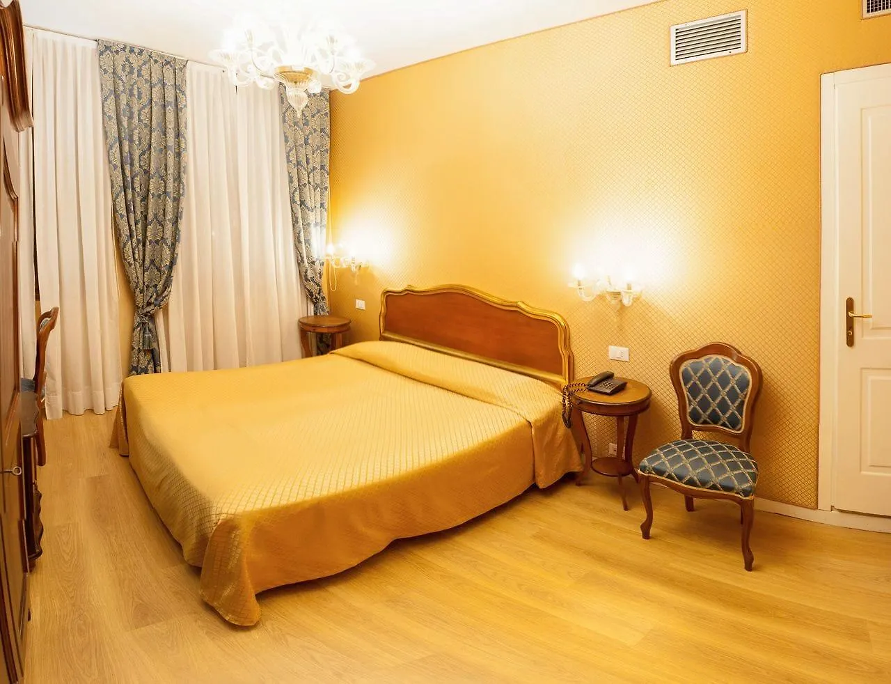 Hotel Locanda Canal Venedig 3*,