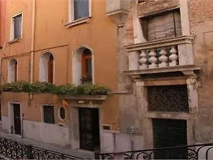 Hotel Locanda Canal Venedig