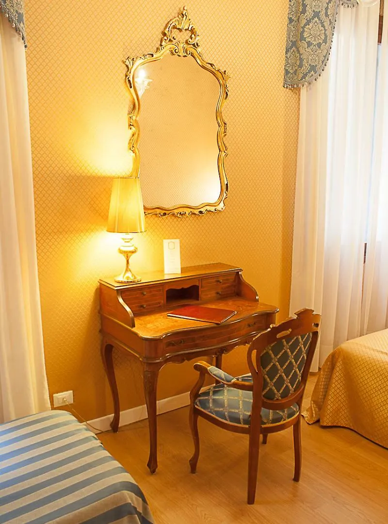 Hotel Locanda Canal Venedig